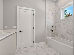 28 Wilson Cir 28, Newton MA 02461