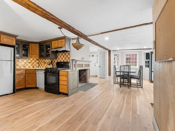 64 Worcester Street, West Boylston MA 01583
