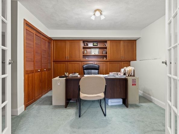 2 Dana Dr, Groveland MA 01834