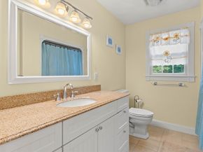 2 Dana Dr, Groveland MA 01834