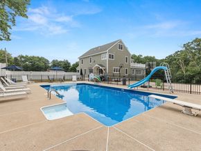 2 Dana Dr, Groveland MA 01834