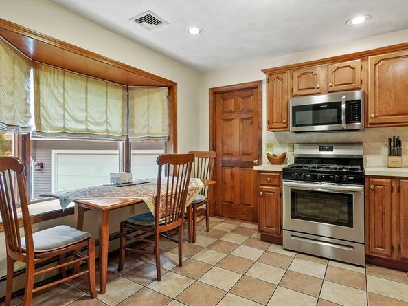 142 Montrose Avenue, Wakefield MA 01880