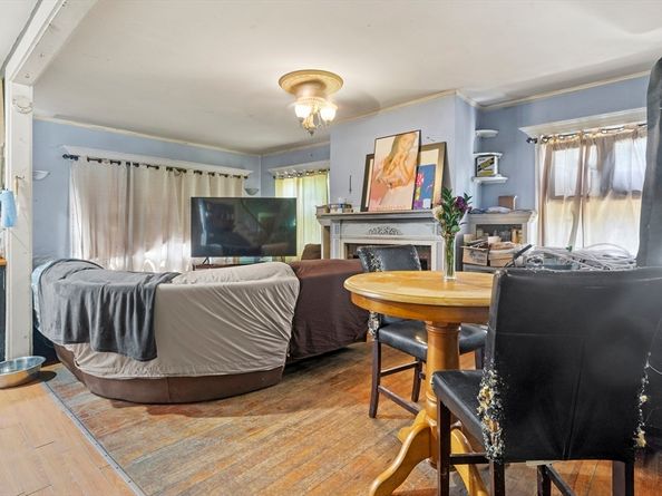 124 South Main St, Middleboro MA 02346