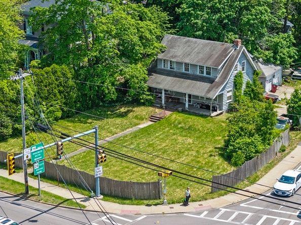 124 South Main St, Middleboro MA 02346
