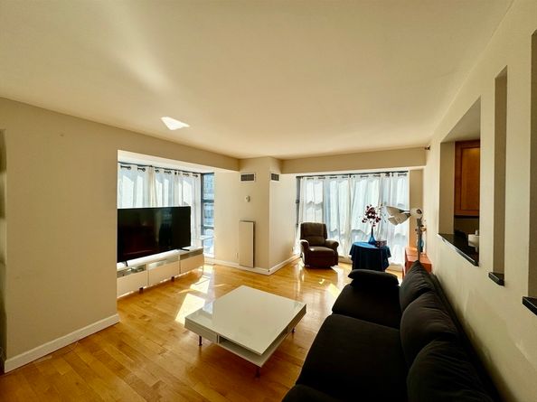 170 Tremont Street 1604, Boston MA 02111