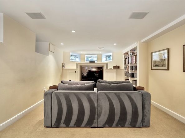 10 Sheffield Road, Winchester MA 01890