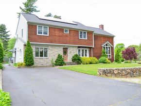 110 Mayflower Ridge Dr, Wareham MA 02571