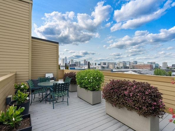 405 West First St 101, Boston MA 02127