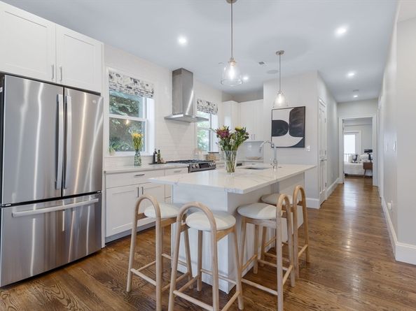 1650 Columbia Rd 2, Boston MA 02127