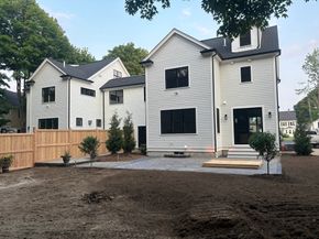 132 Hillside Ave 132, Needham MA 02494
