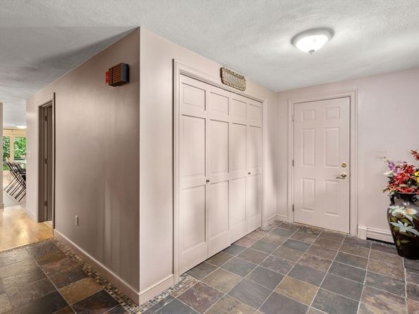 17 Northbriar Rd, Acton MA 01720