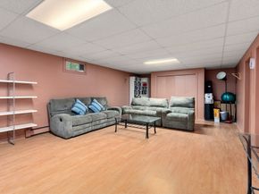 17 Northbriar Rd, Acton MA 01720