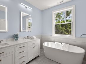 671 Boylston St 671, Newton MA 02459