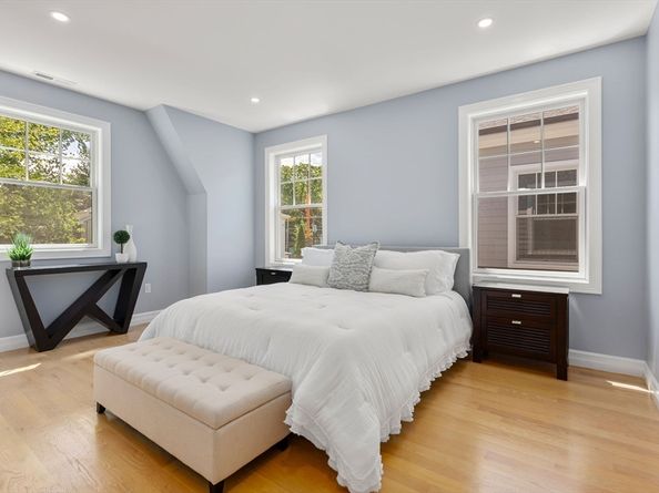 671 Boylston St 671, Newton MA 02459