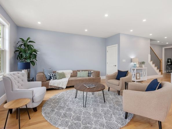 671 Boylston St 671, Newton MA 02459