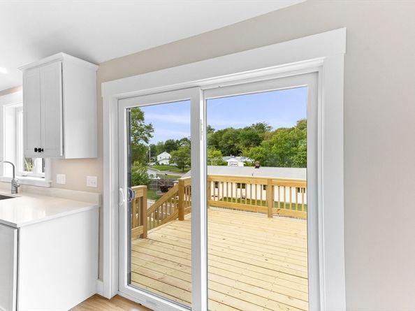 41 Kent St, Brockton MA 02302