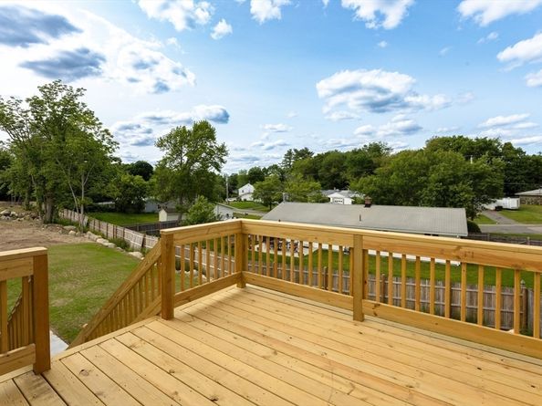41 Kent St, Brockton MA 02302