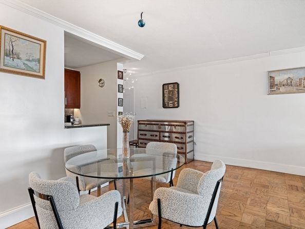8 Whittier Place 17E, Boston MA 02114