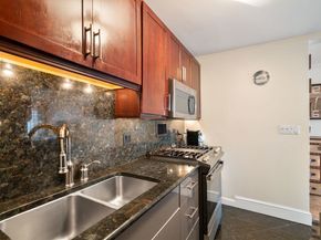 8 Whittier Place 17E, Boston MA 02114