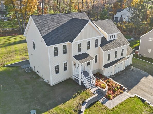 3 Colonel Rolls Dr, Westford MA 01886