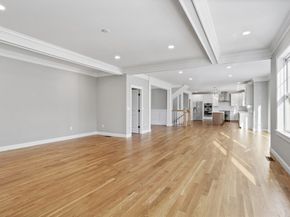 3 Colonel Rolls Dr, Westford MA 01886