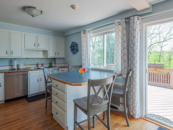17 Woodcliff Road, Quincy MA 02169