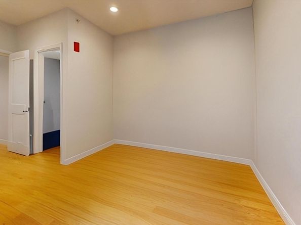 375 Dorchester St 1, Boston MA 02127