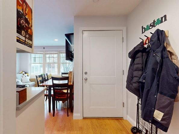 375 Dorchester St 1, Boston MA 02127