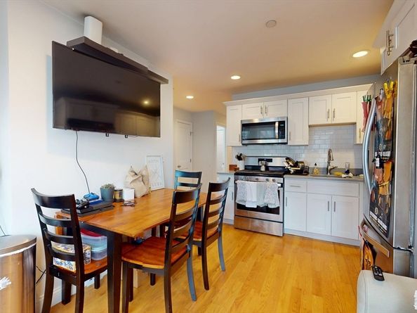 375 Dorchester St 1, Boston MA 02127