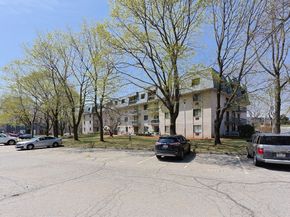 85 Commons Dr 212, Shrewsbury MA 01545