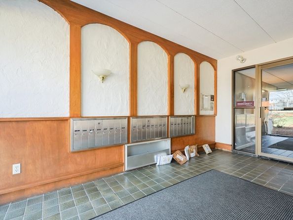 85 Commons Dr 212, Shrewsbury MA 01545