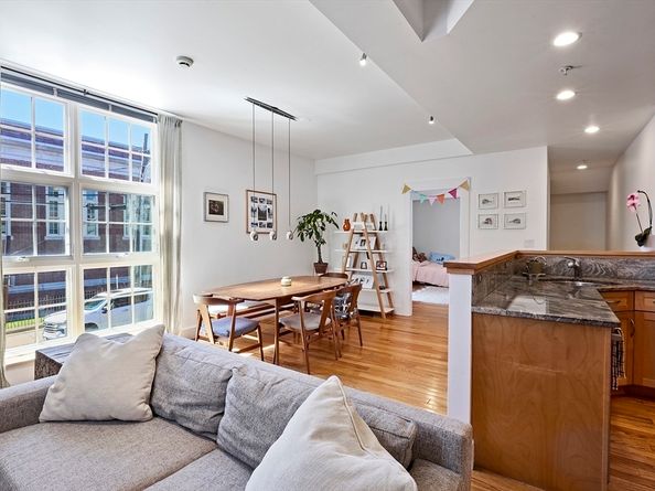 101 3rd St 2, Cambridge MA 02141