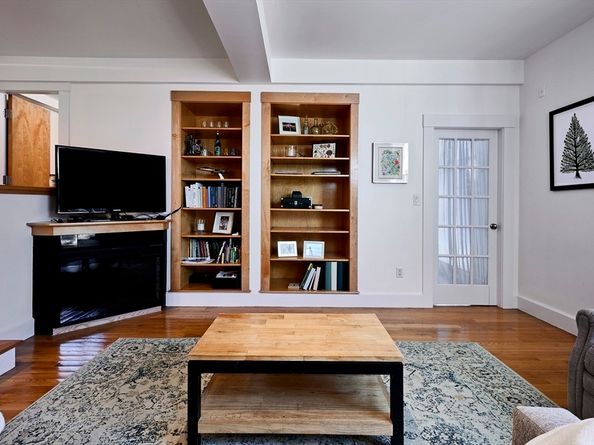 101 3rd St 2, Cambridge MA 02141