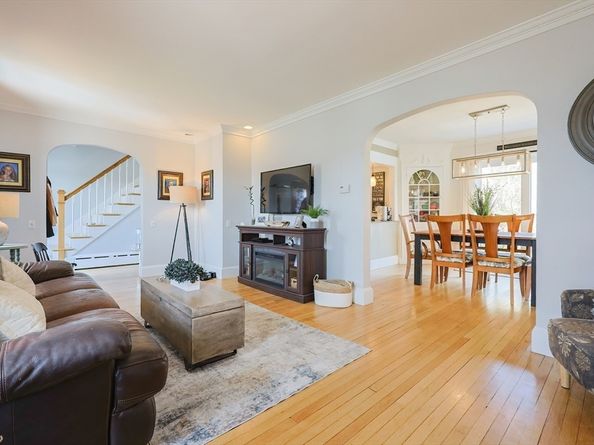 13 Leslie O Johnson Rd, Gloucester MA 01930