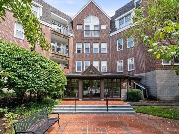 97 Anderer Lane 105, Boston MA 02132