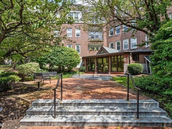 97 Anderer Lane 105, Boston MA 02132