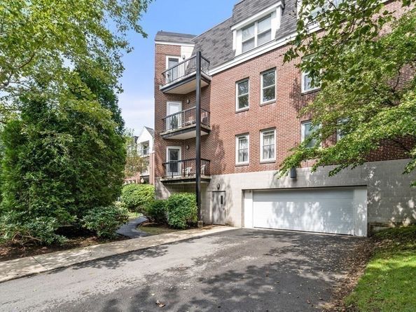 97 Anderer Lane 105, Boston MA 02132