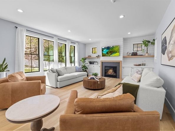 90 Norfolk St, Needham MA 02492