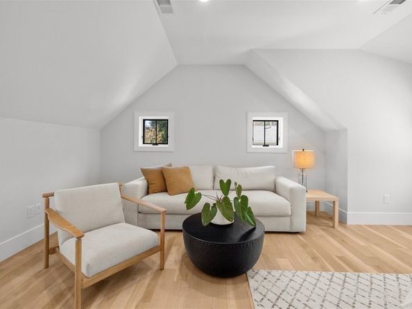 90 Norfolk St, Needham MA 02492