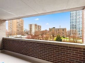 2 Hawthorne Pl 6D, Boston MA 02114