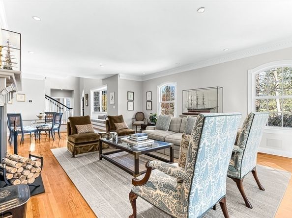 5 Deer Path, Natick MA 01760