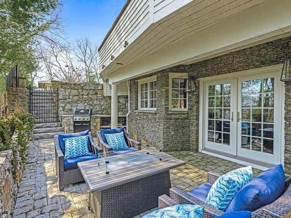 5 Deer Path, Natick MA 01760