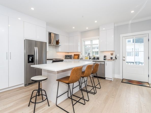 29 Cherry Street 2, Waltham MA 02453