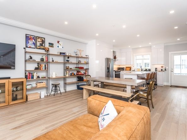 29 Cherry Street 2, Waltham MA 02453