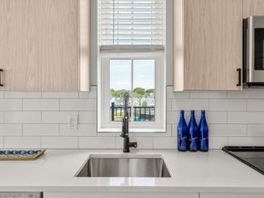 10 Somerset 401, Winthrop MA 02152