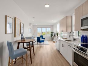 10 Somerset 401, Winthrop MA 02152