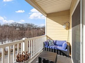 2 Arden Mills Way 2304, Fitchburg MA 01420