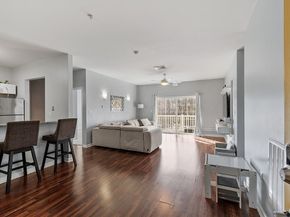 2 Arden Mills Way 2304, Fitchburg MA 01420