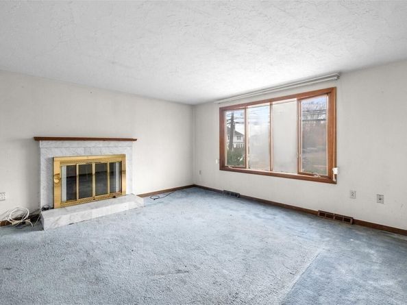 45 Union St, Weymouth MA 02190