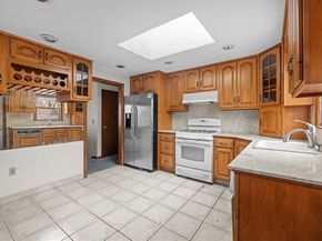 45 Union St, Weymouth MA 02190